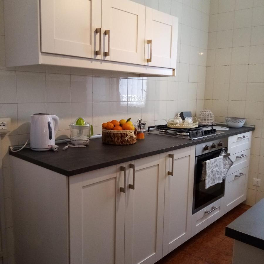 Casa Rosamarina Apartment Мондело Екстериор снимка