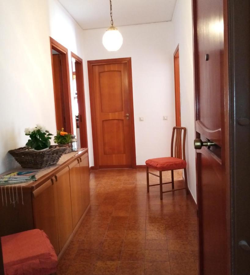Casa Rosamarina Apartment Мондело Екстериор снимка