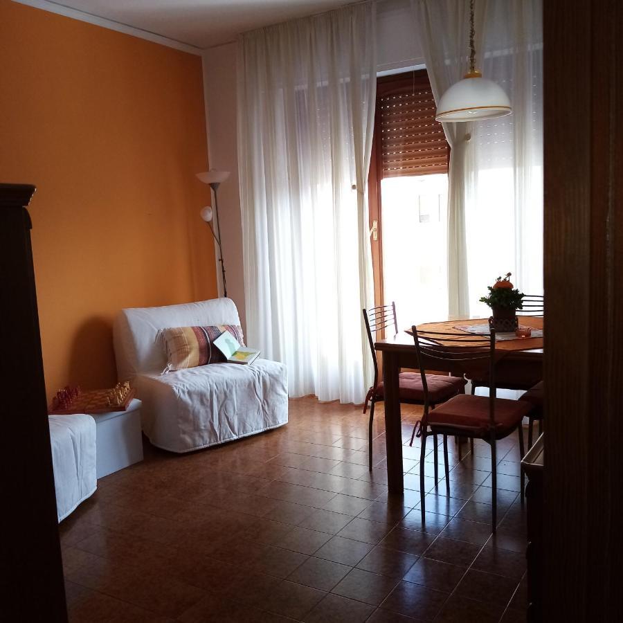 Casa Rosamarina Apartment Мондело Екстериор снимка