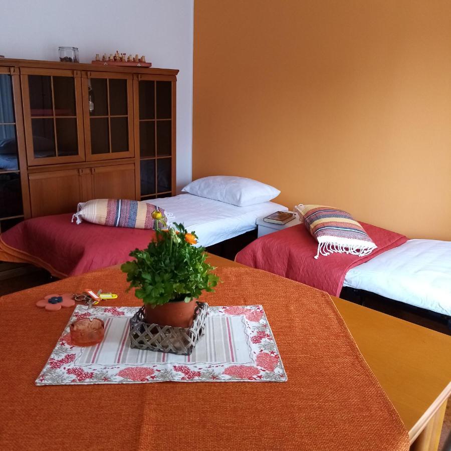 Casa Rosamarina Apartment Мондело Екстериор снимка