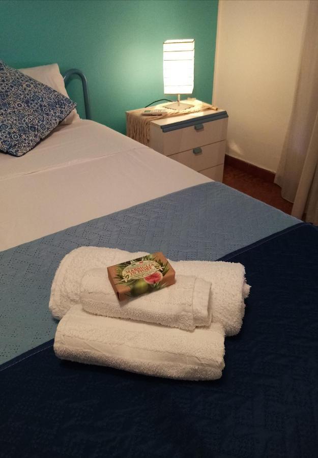 Casa Rosamarina Apartment Мондело Екстериор снимка